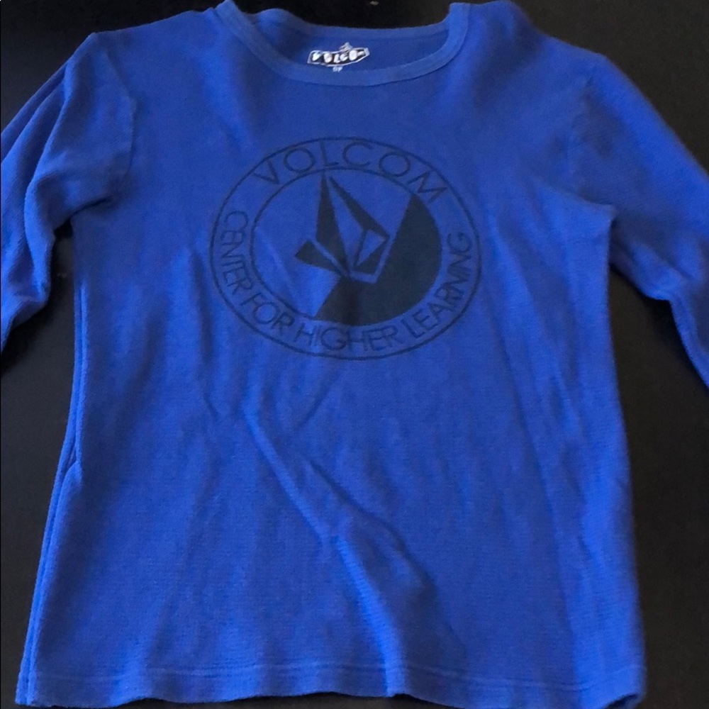 Blue long sleeve volcom shirt